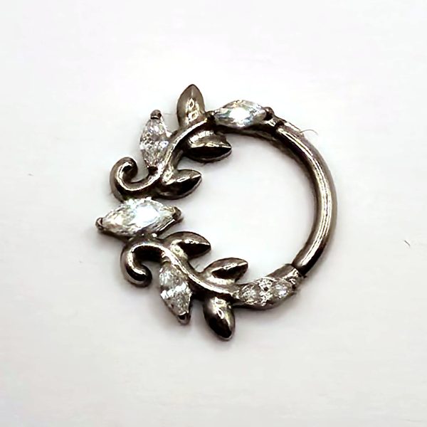 Silver Leaf Clicker Hoop in nickel free implant grade titanium, Willow & Thorn