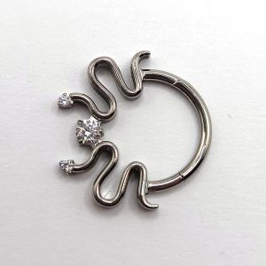 Silver Swirl Clicker Hoop in nickel free implant grade titanium, Willow & Thorn