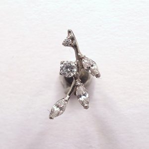 Silver Vine Flat Back Labret in nickel free implant grade titanium, Willow & Thorn
